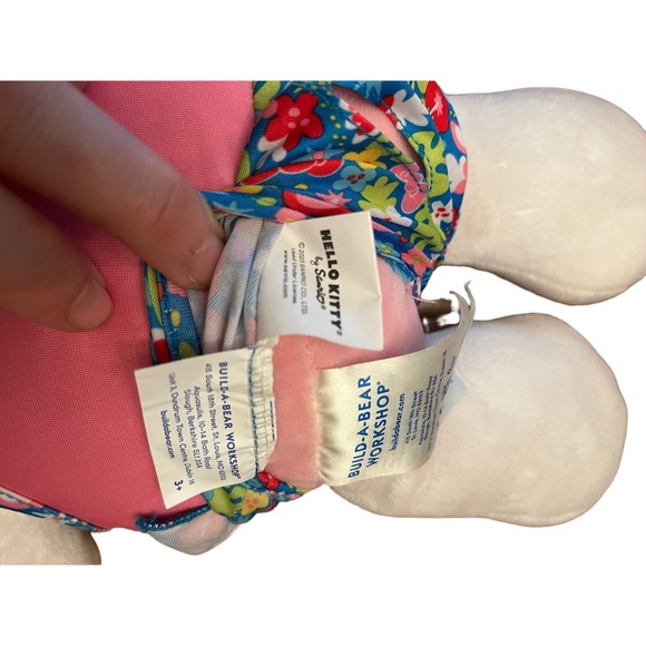Build a Bear Hello Kitty Sanrio Summertime Plush with Swimsuit and Bow - Picture 12 of 13